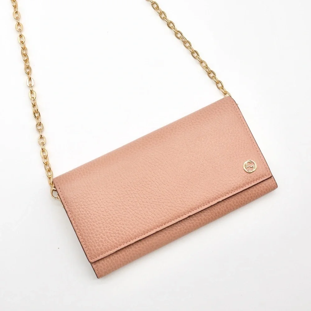 🍓GUCCI GG Logo Wallet